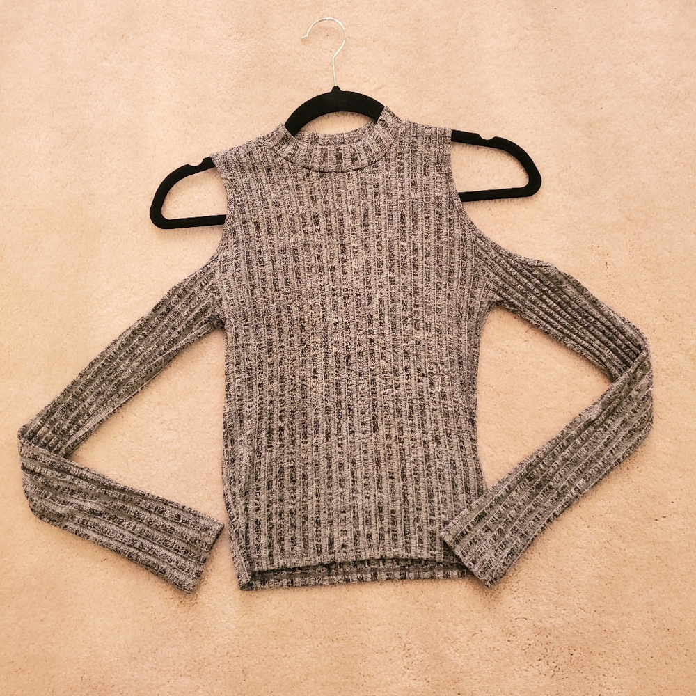 Shoulder Cut-out Sweater